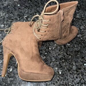 Top Moda Taupe Heels